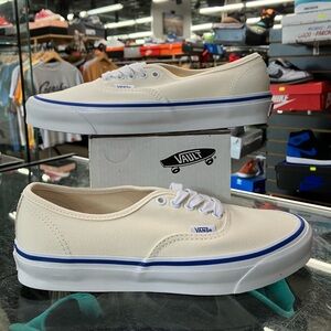 Vans OG Authentic LX Classic White Size 8